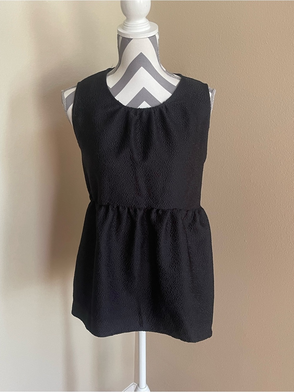 Who What Wear Black Textured Sleeveless Blouse - Size: XXL